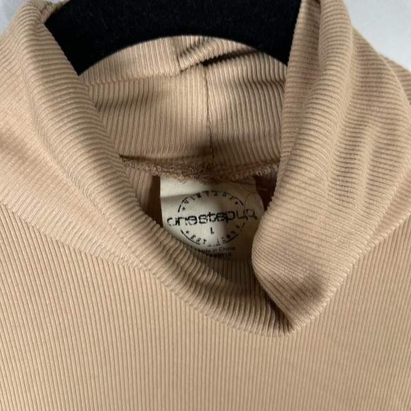 ONE STEP UP TANK TOP SIZE(L) - Picture 4 of 5